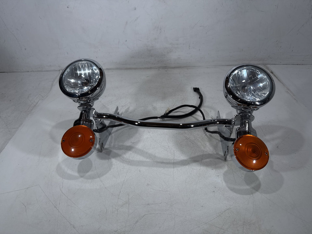 2002 Harley Electra Glide Touring OEM Front Turn Signal Indicators Aux Light Bar
