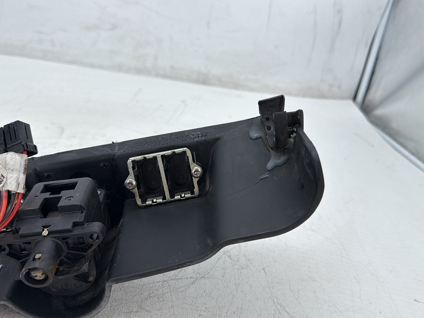 09 Harley Street Glide Touring FLHX OEM Dash Ignition Cap Switch Lockset NO Key
