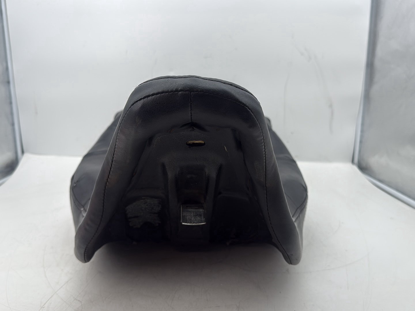 2007 Harley Touring FLHTCU Electra Glide Ultra OEM Passenger Rider Driver Seat Saddle