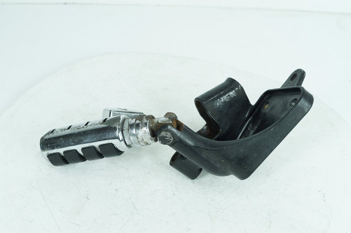 01 Harley Softail FXSTDI Deuce OEM Right Driver Foot Controls Peg Rest Scratched