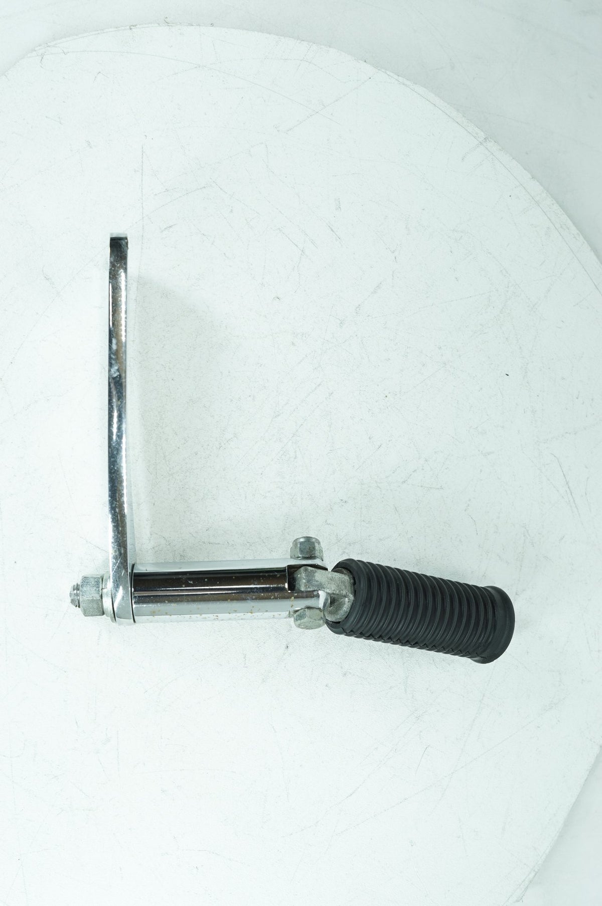 2007 - 2017 Harley-Davidson Dyna Super Glide Custom Front Driver Highway 1 Foot Peg Rest 49354-01