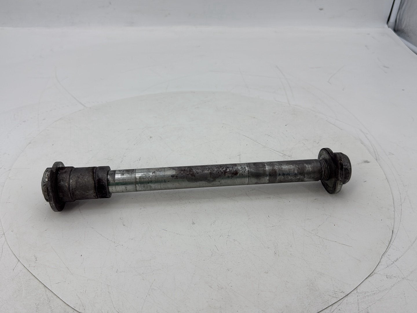 1999 - 2006 Harley-Davidson Touring CVO Screamin Eagle Road King Rear Wheel Axle Bolt Shaft 41056-02