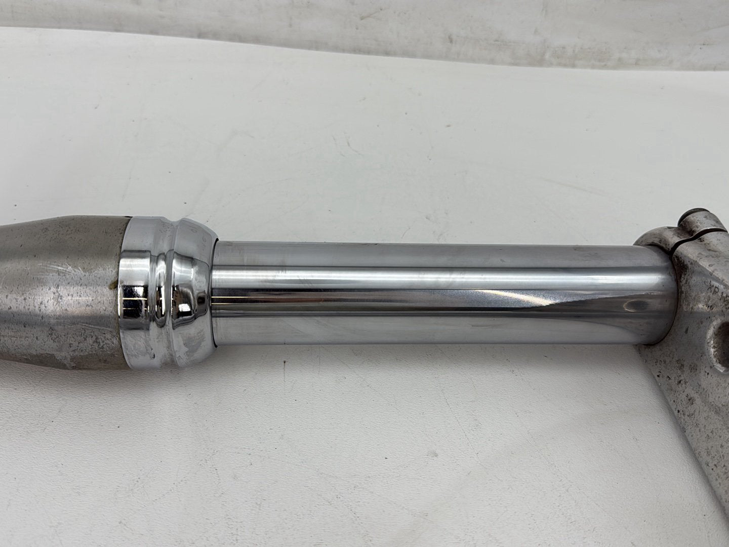 2006 Harley Dyna FXDWGI Wide Glide OEM Front Triple Tree Set & LH RH Fork Legs Sliders