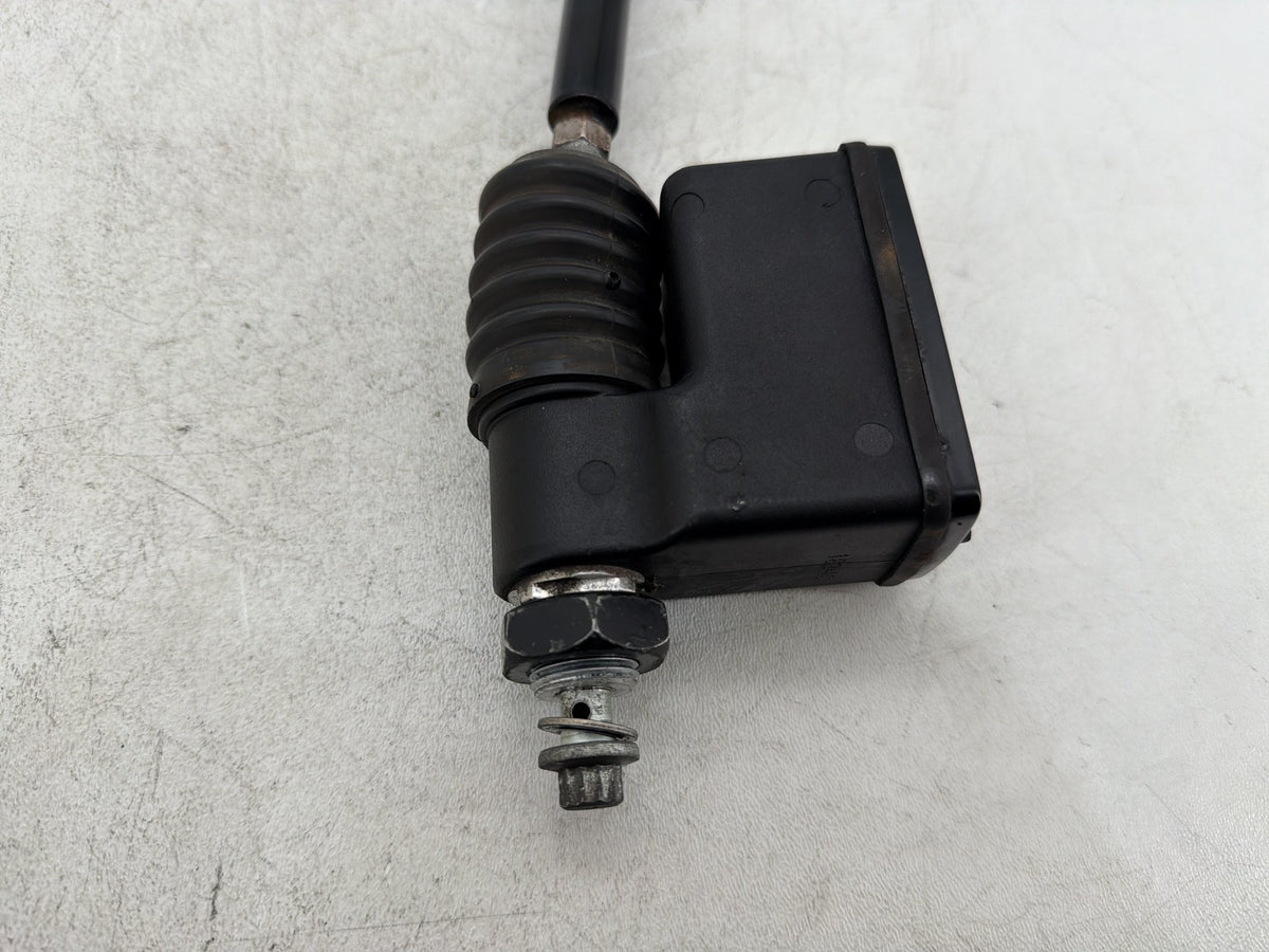 05 Harley Dyna Super Glide Custom FXDC OEM Rear Brake Master Cylinder Reservoir
