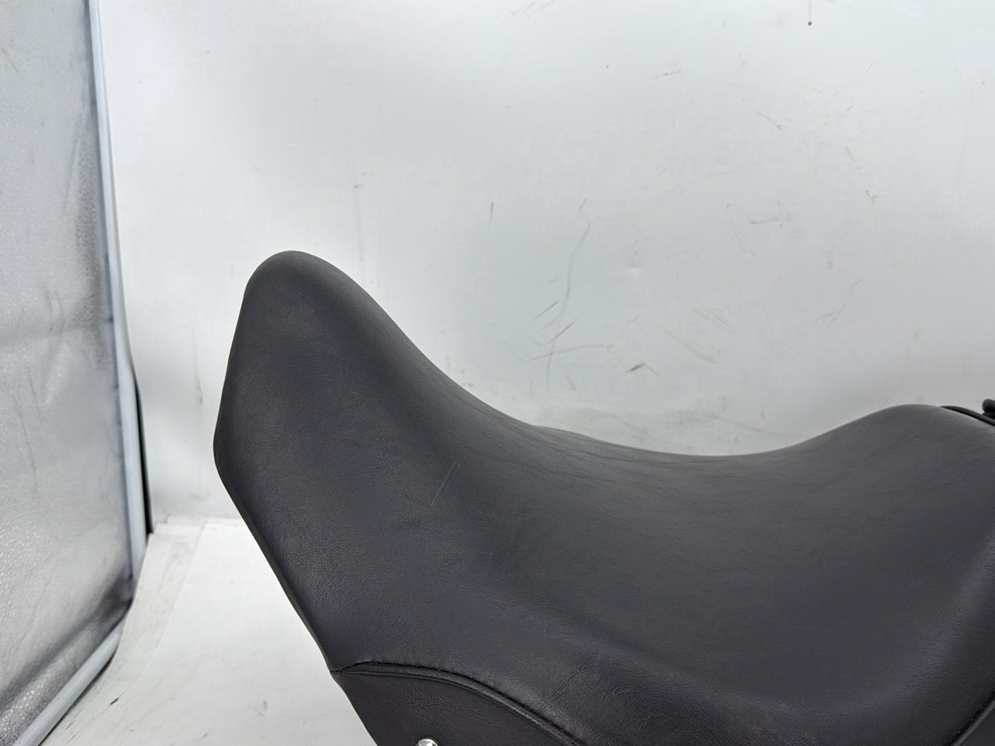 2002 Harley Heritage Softail Classic FLSTC OEM Passenger Rider Driver Seat Saddle