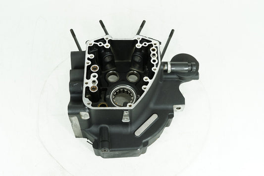 2008 - 2016 Harley-Davidson Touring Road Glide Crankcase Shaft Engine Motor Cover 24653-06A