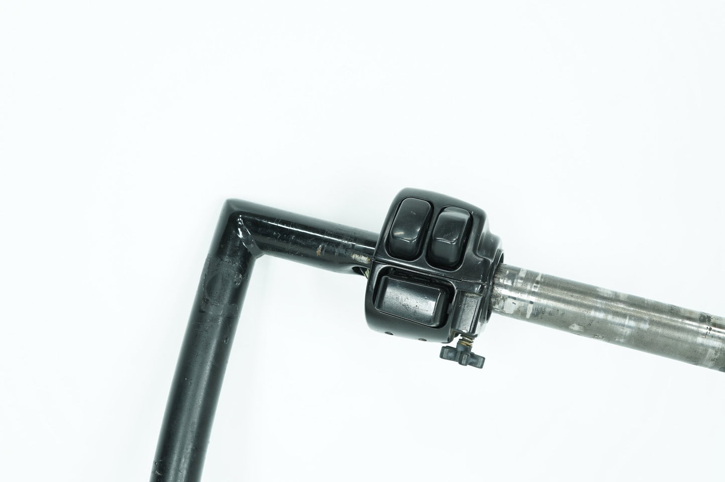 2004 - 2013 Harley-Davidson Sportster Base 883 Handlebars Left Right Switches Controls  	71682-06A