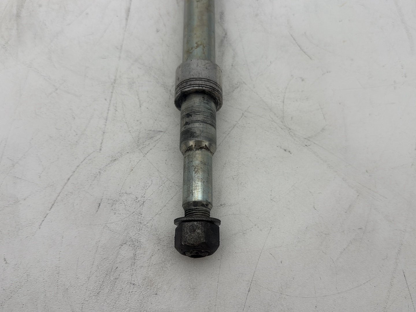 2011 Harley Electra Glide Ultra FLHTK OEM Front Wheel Axle Bolt Shaft
