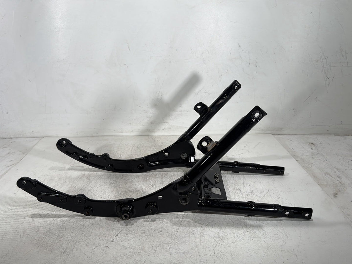 2013 Harley Electra Glide Touring CVO Rear Back Sub Frame Rail Bar 48079-09BHP