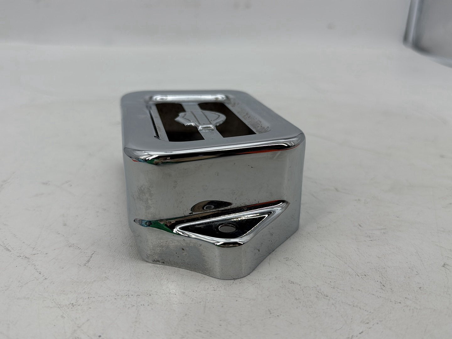 1999 - 2006 Harley-Davidson Touring CVO Screamin Eagle Road King Voltage Regulator Cover Guard 74543-00