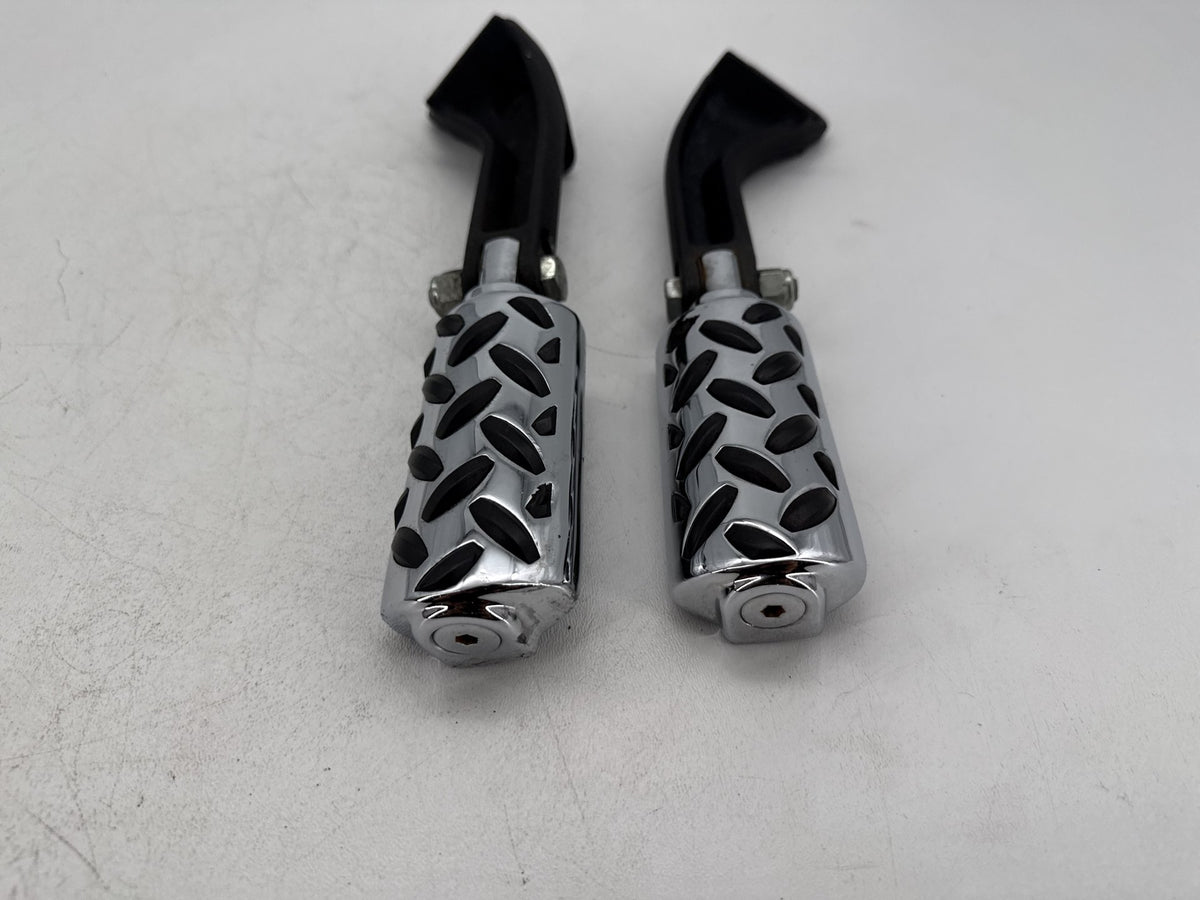 2007 Harley Dyna Super Glide FXD OEM Passenger Left & Right Foot Pegs