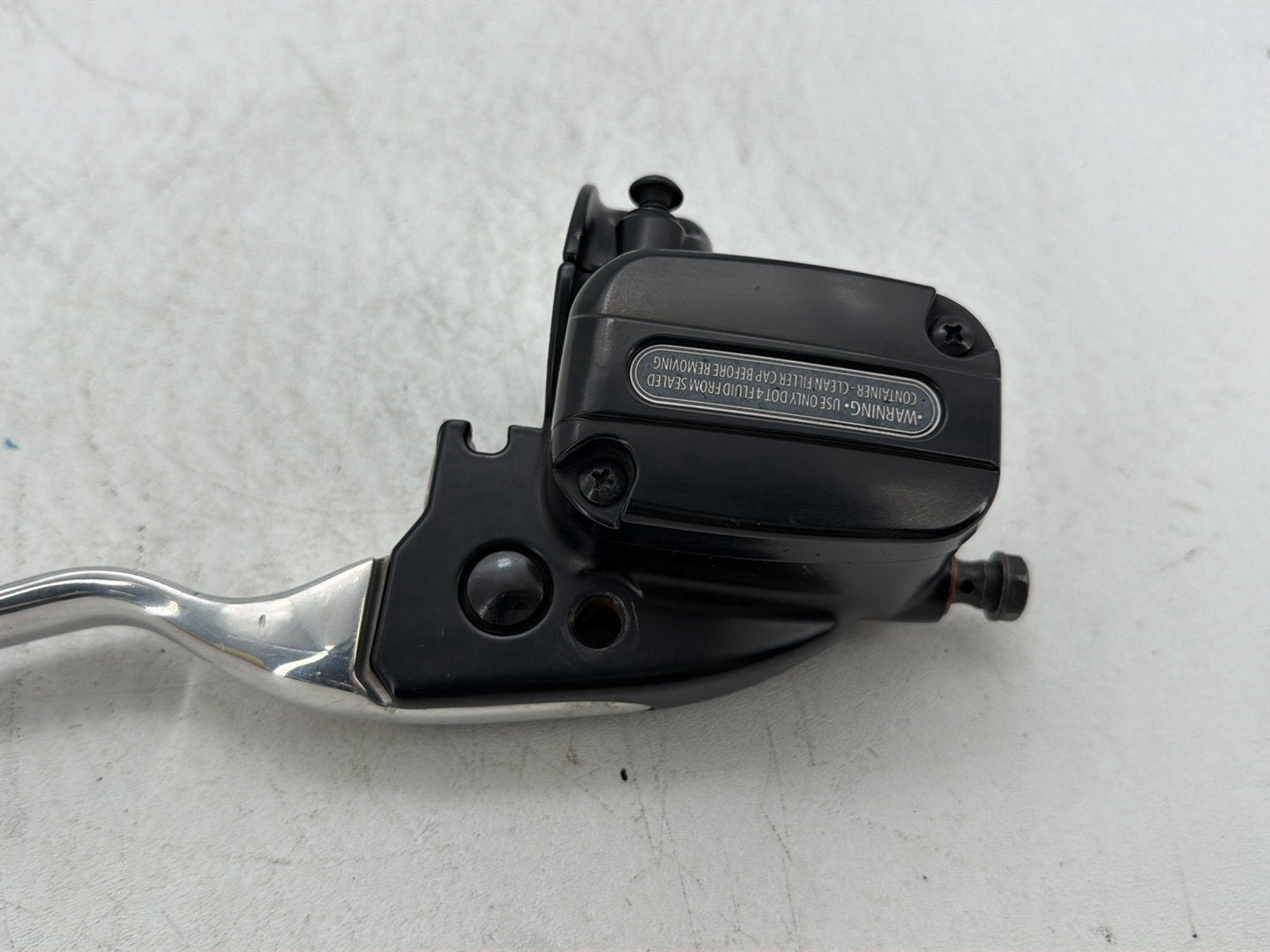 13 Harley Street Glide Touring FLHX OEM Front Right Brake Lever Master Cylinder