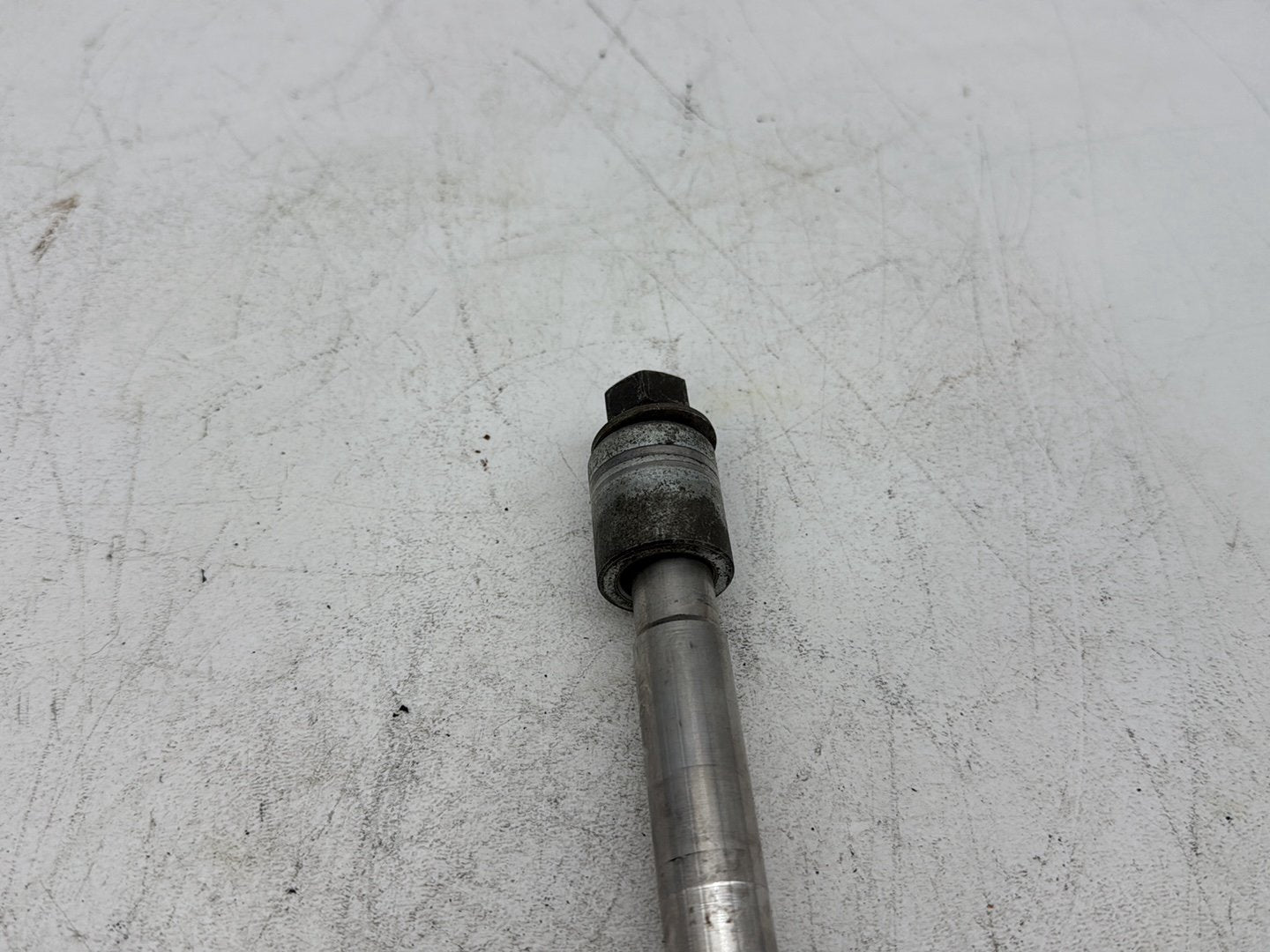 1996 Harley Electra Glide Touring FLHT OEM Front Wheel Axle Bolt Shaft