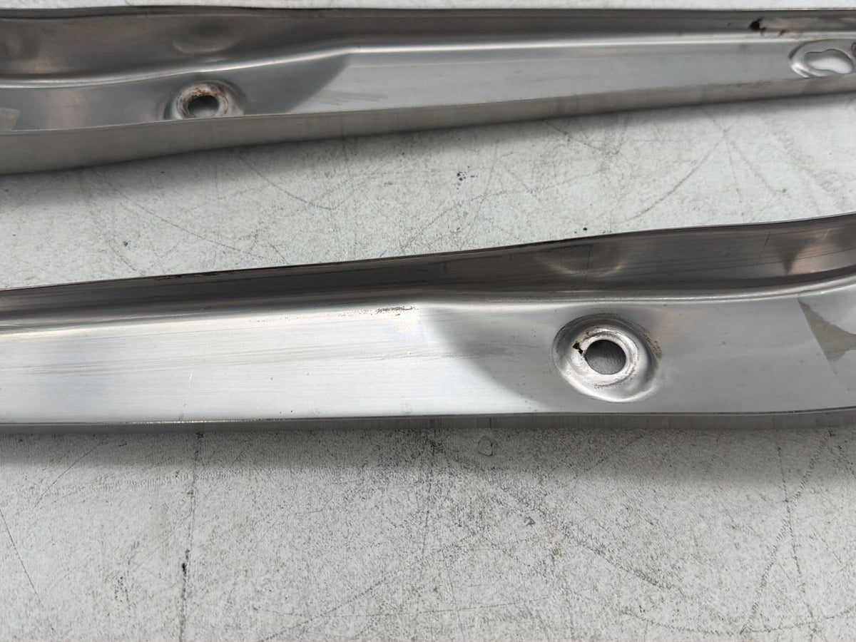2007 Harley Dyna Street Bob FXDB OEM Rear Left Right Fender Struts Bracket