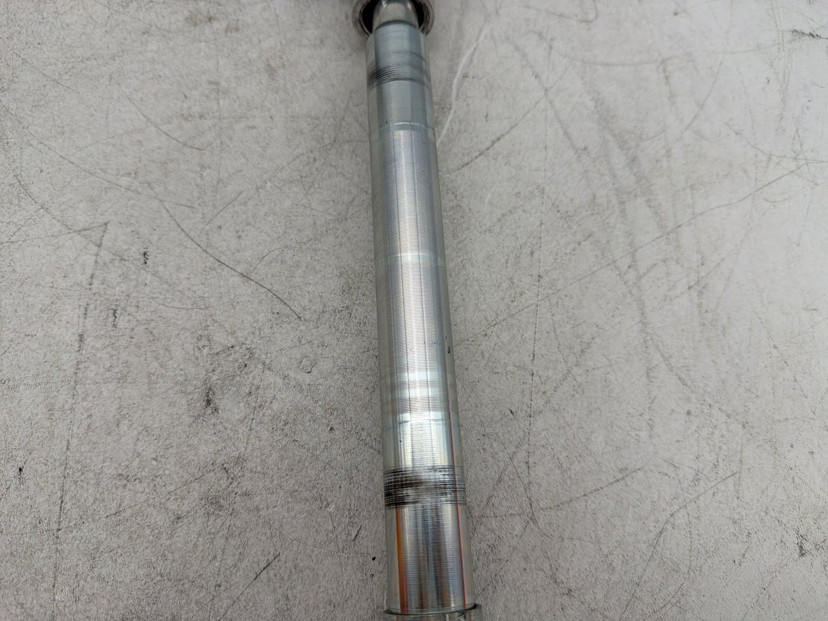 2015 Harley Electra Glide Touring Ultra OEM Front Wheel Axle Bolt Shaft