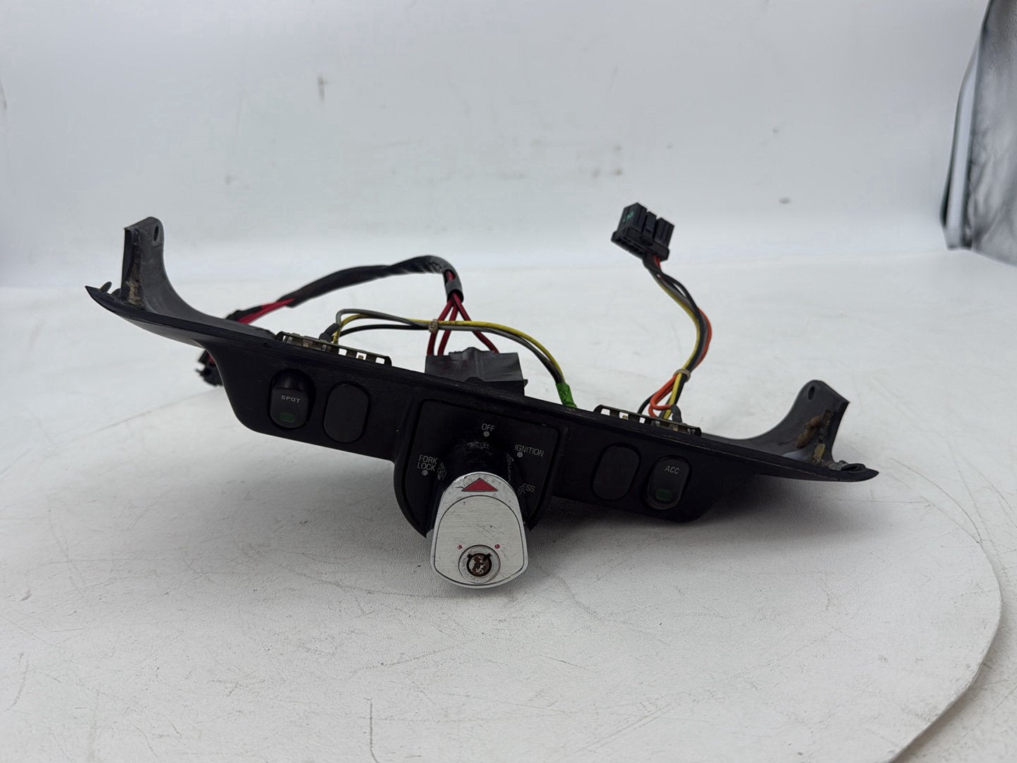 1999 - 2006 Harley-Davidson Touring Electra Glide Dash Ignition Cap Switch Lockset NO Key 58510-96