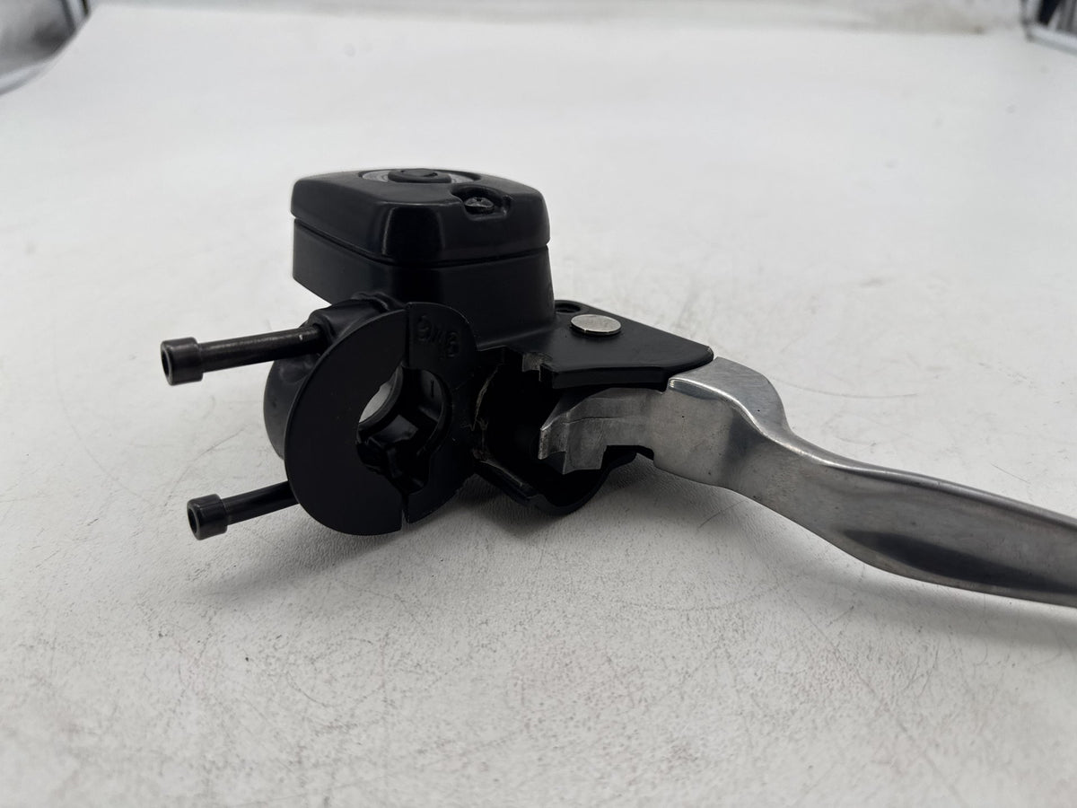 2014 Harley Softail Slim FLS OEM Front Right Brake Lever Master Cylinder