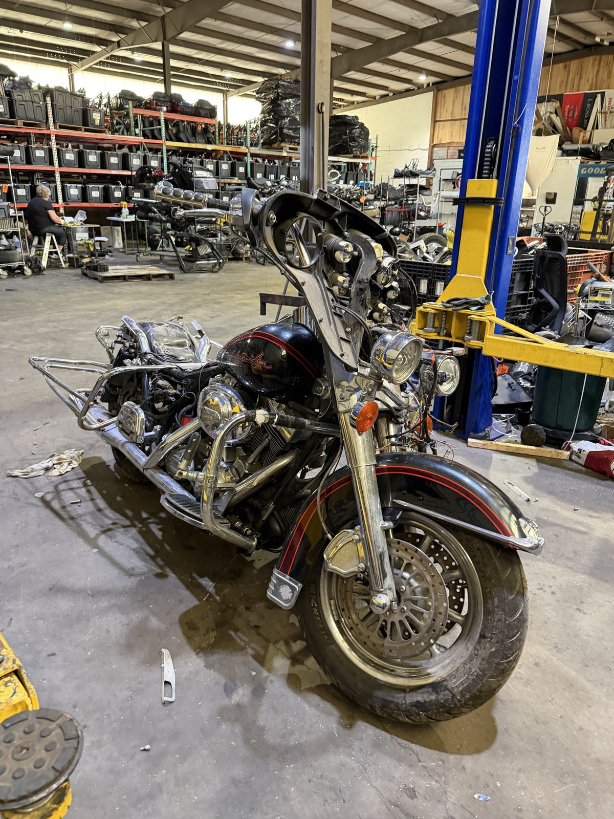 1999-2006 Harley-Davidson Electra Glide FLHT Touring