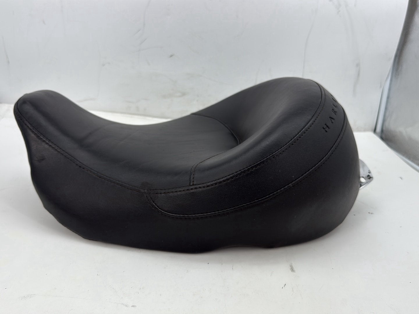 2006 Harley Road King Touring FLHRCI Classic OEM Rider Driver Solo Seat Pillion