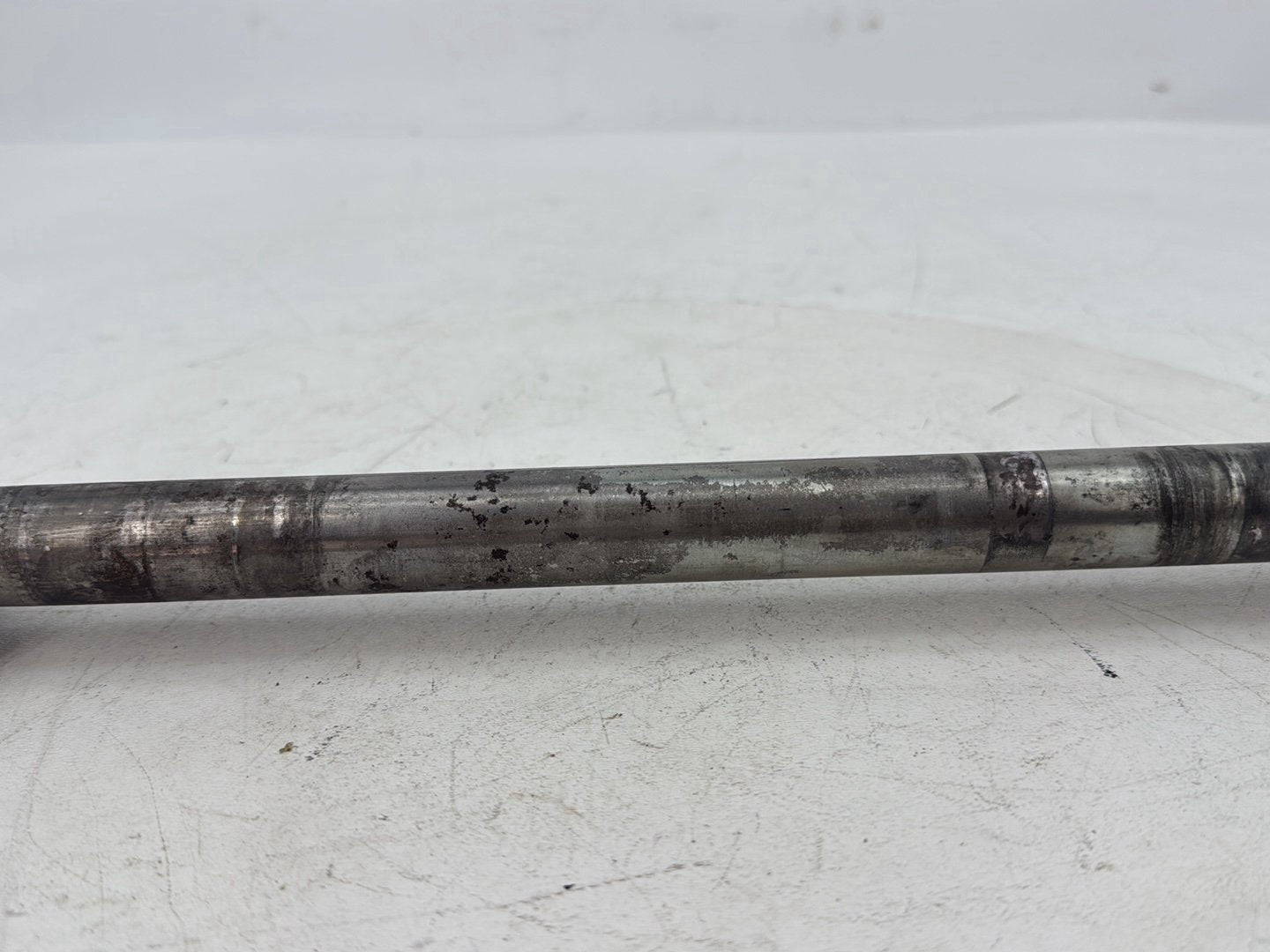 2008 - 2016 Harley-Davidson Touring Electra Glide Ultra Rear Wheel Axle Bolt Shaft 41056-09