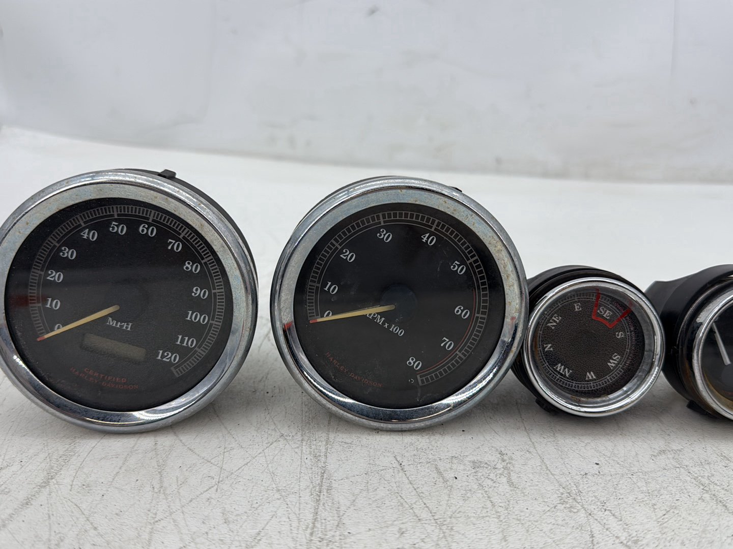 00 Harley Touring Electra Glide Ultra Air Oil Volt Fuel Tacho Speedo Gauges 65K