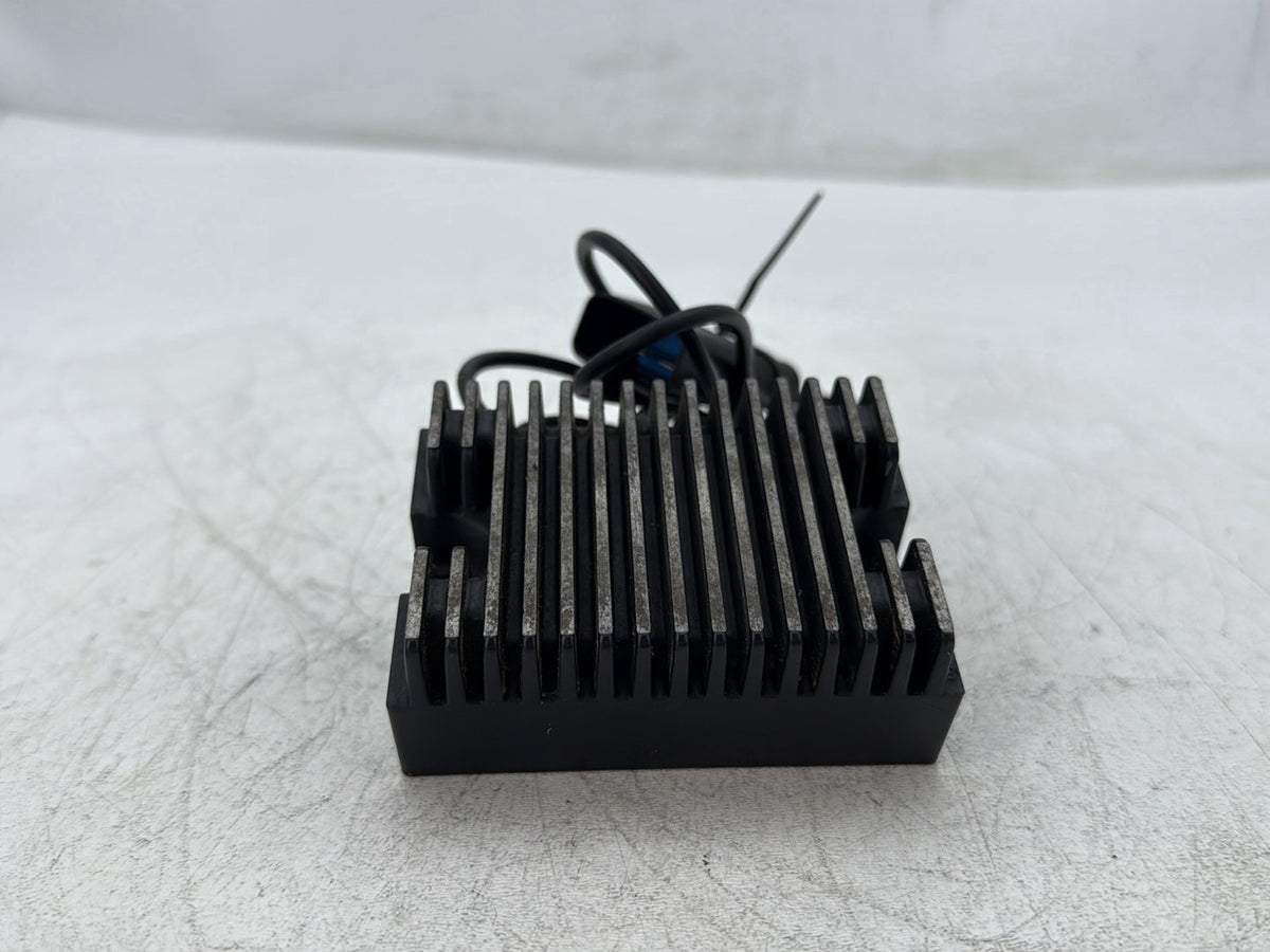 2000 Harley Dyna FXDWG Wide Glide OEM Voltage Regulator Rectifier 74518-99A