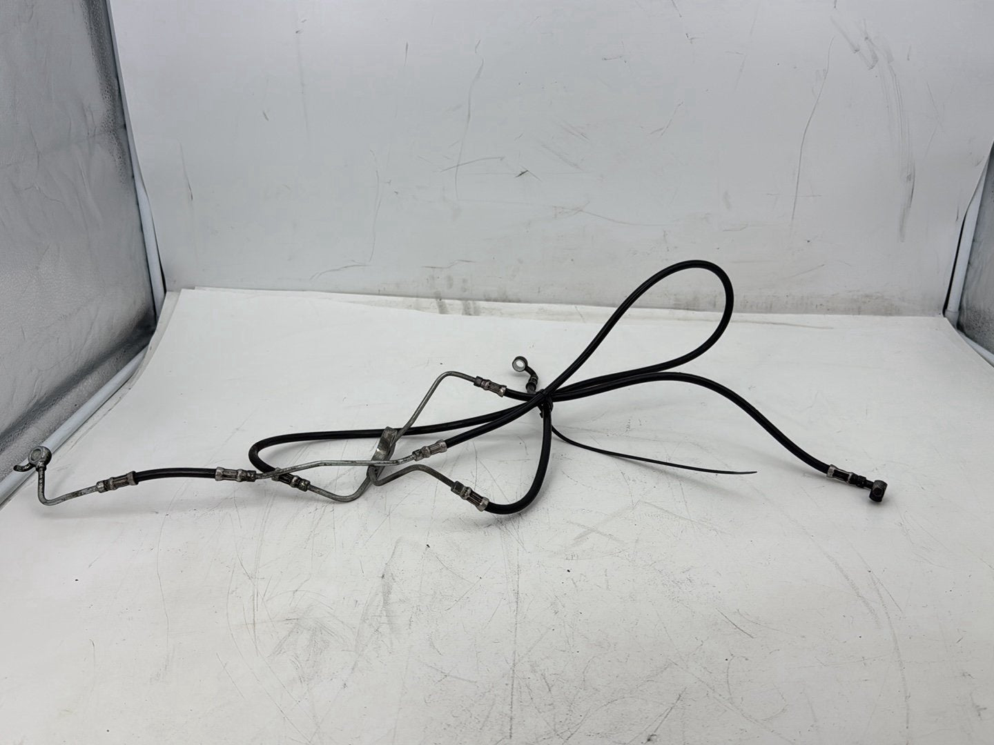 2011 Harley Electra Glide Ultra FLHTK OEM Front Brake Hose Line Pipe ABS