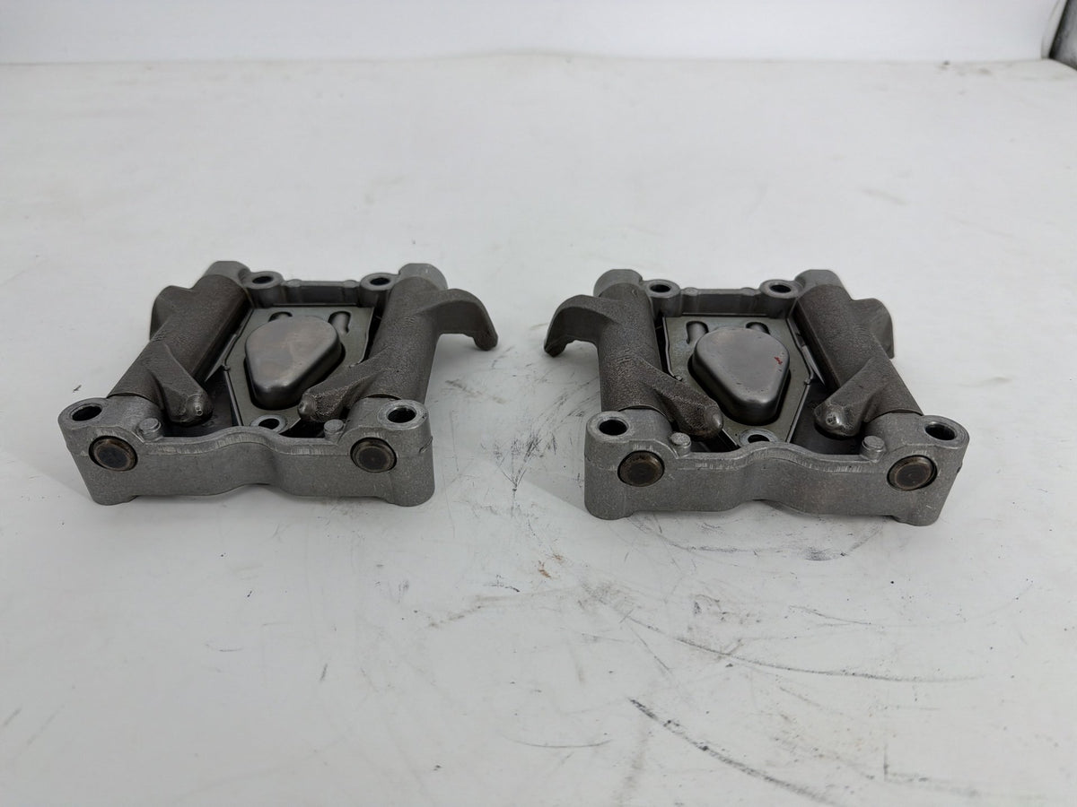 2016 Harley Touring FLHXS Street Glide OEM Engine Twin Cam Rocker Arms 17593-99