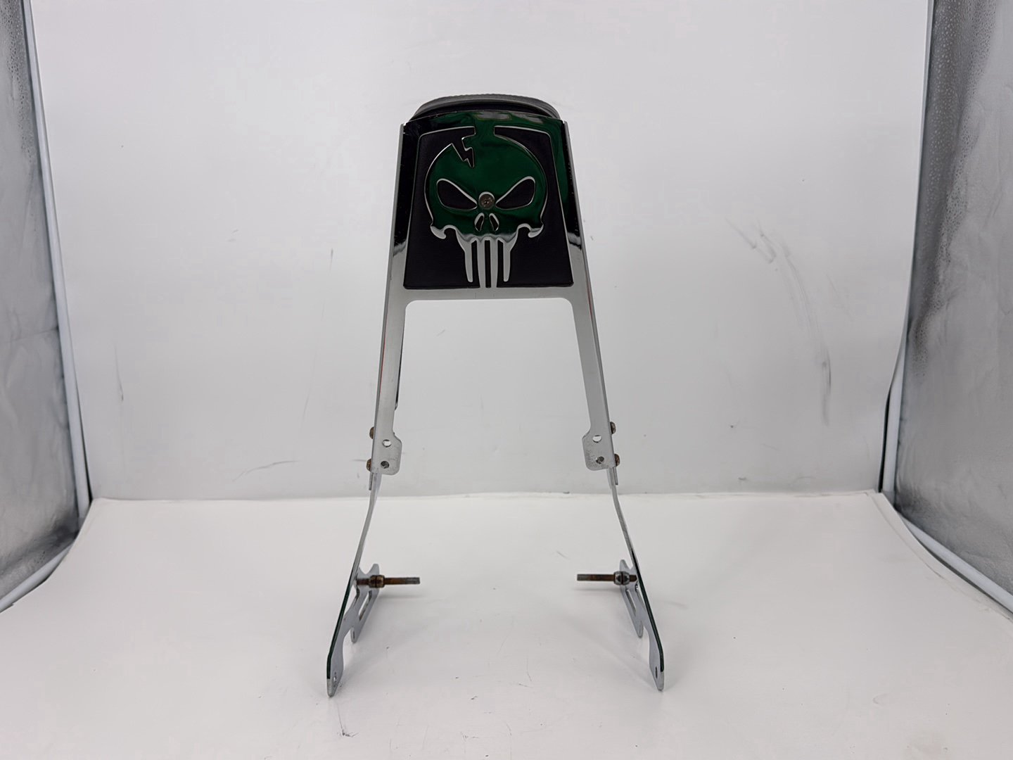 2003 Harley Sportster XL1200C 1200 Custom Anniversary OEM Rear Sissy Bar w/ Backrest Cushion Pad