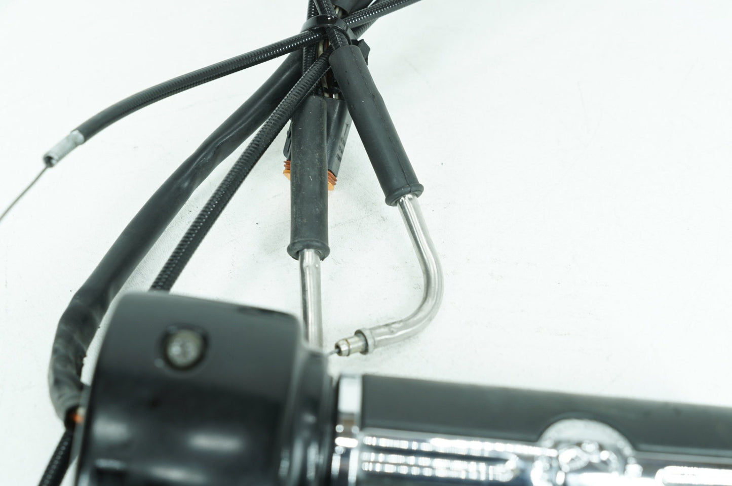1999 - 2006 Harley-Davidson Softail Heritage Classic Right Engine Start Kill Switches Controls 71684-06A