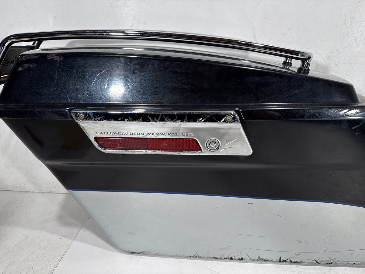 2012 Harley Electra Glide Touring Ultra OEM Left Right Saddlebags Luggage NOKey