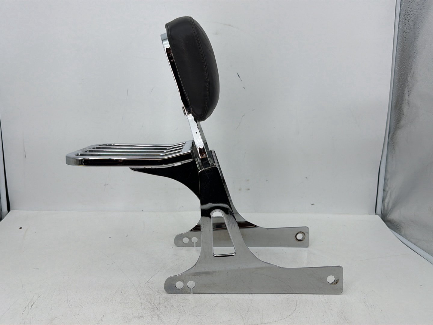 2007 - 2017 Harley-Davidson Dyna Super Glide Custom Rear Sissy Bar w/ Backrest Cushion Pad 52866-06