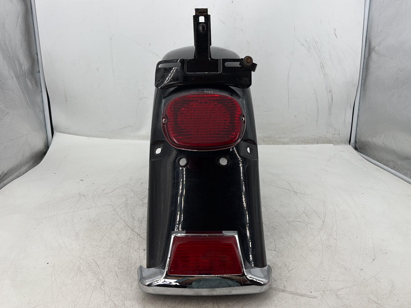 2013 Harley Heritage Softail Classic FLSTC OEM Rear Wheel Fender Taillight Brake Lamp