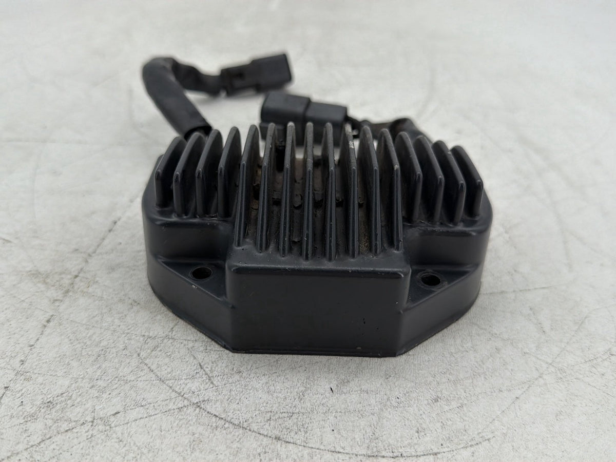 2007 Harley Dyna Street Bob FXDB OEM Voltage Regulator Rectifier