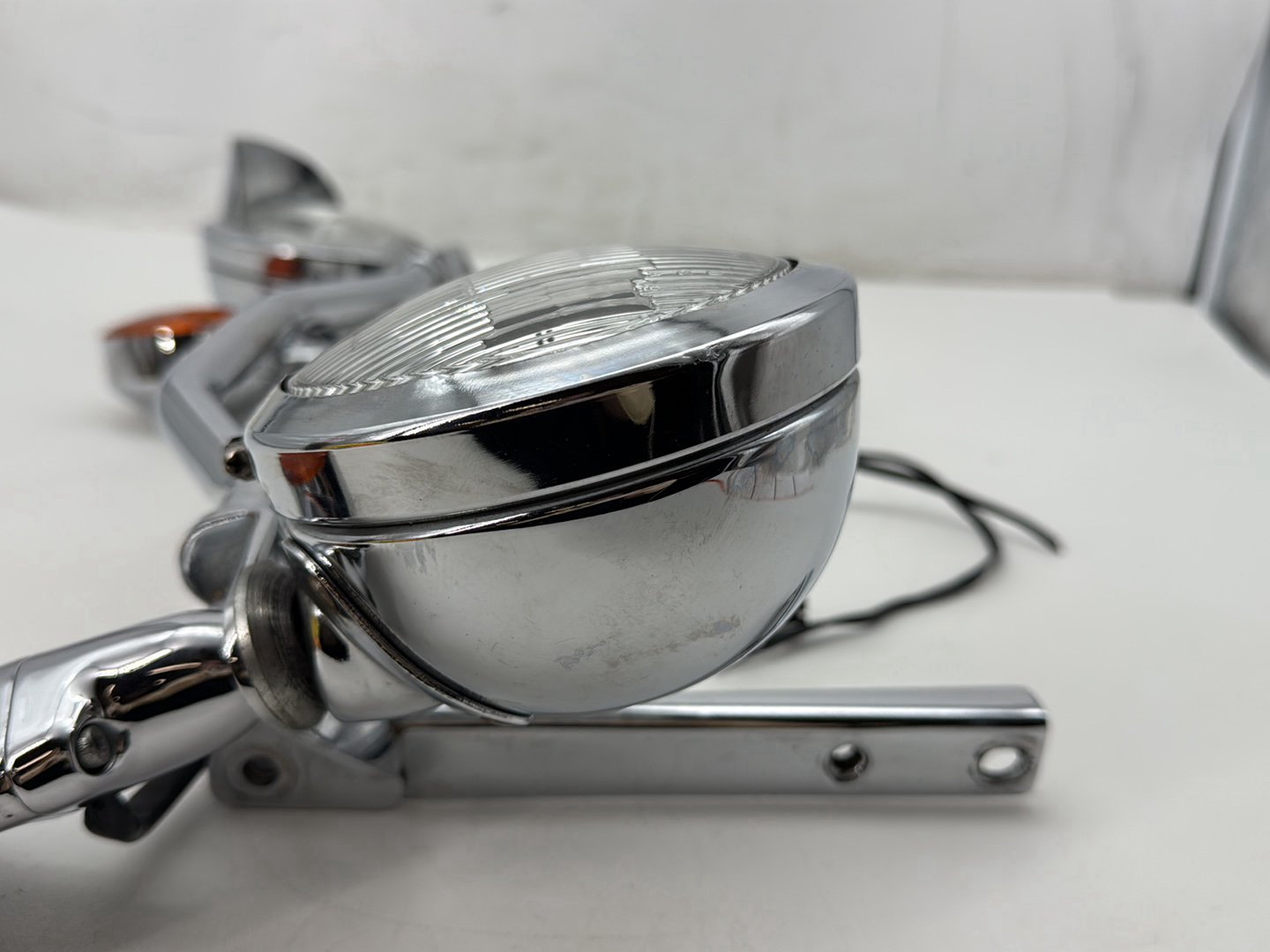 1991 Harley Heritage Softail Classic FLSTC OEM Front Turn Signal Indicators Aux Light Bar