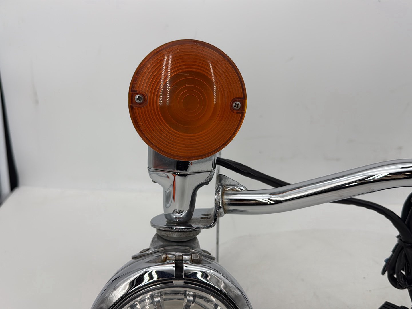 2007 - 2011 Harley-Davidson Touring Electra Glide Ultra Front Turn Signal Indicators Aux Light Bar 68712-94A