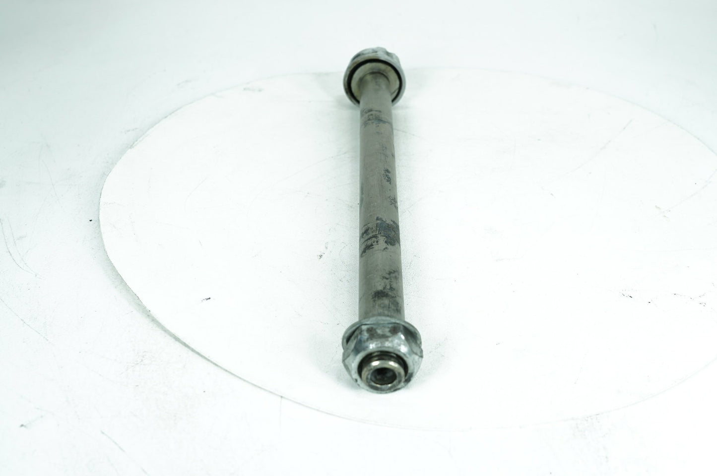 2007 - 2016 Harley-Davidson Dyna Super Glide Custom Rear Wheel Axle Bolt Shaft 41114-08