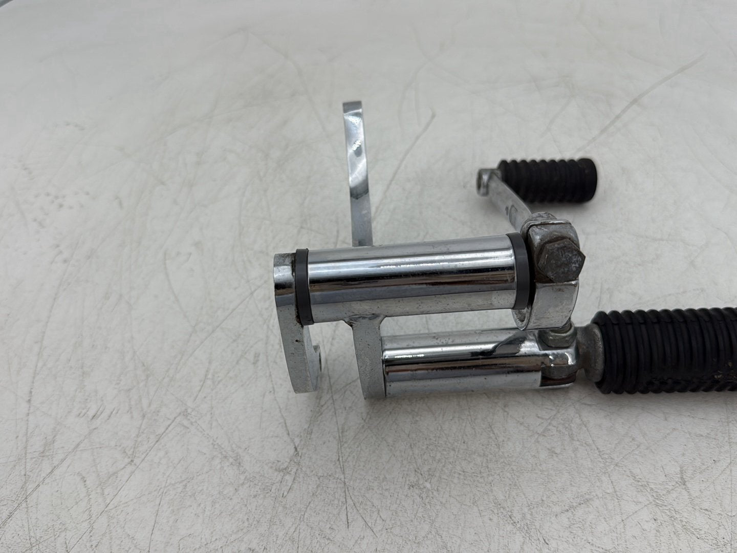 2008 Harley Dyna FXDL Low Rider Anniversary OEM Left Driver Foot Controls Peg Rest