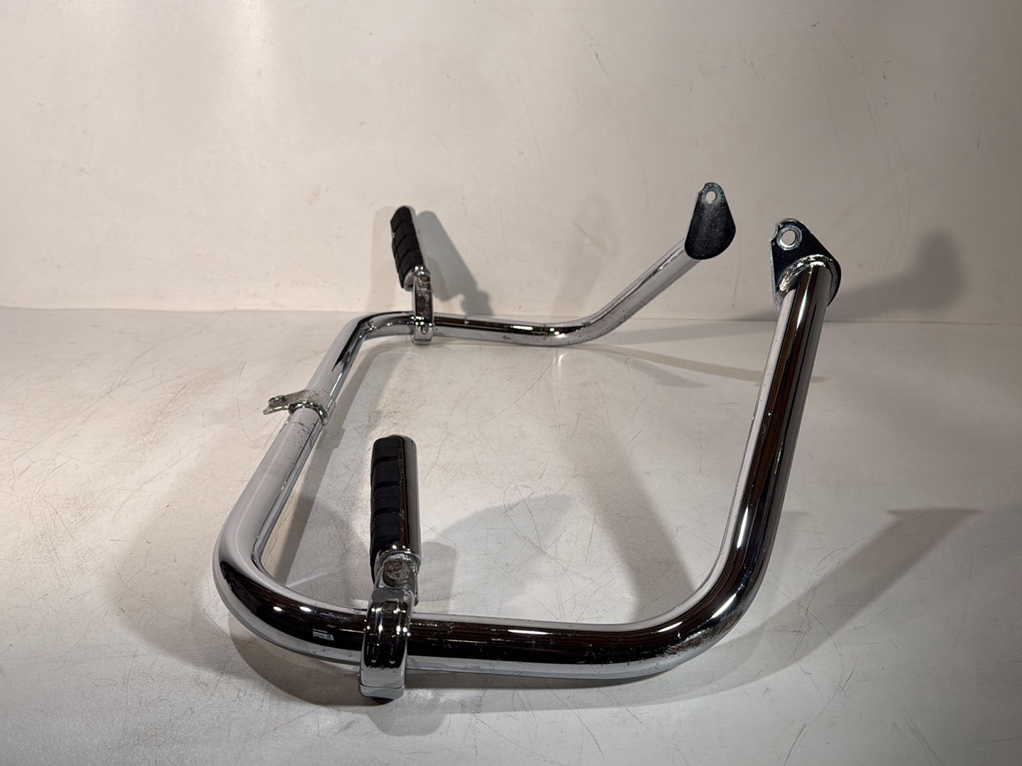 2007 - 2012 Harley-Davidson Touring Street Glide Front Engine Crash Highway Bar Guard w/ Foot Pegs