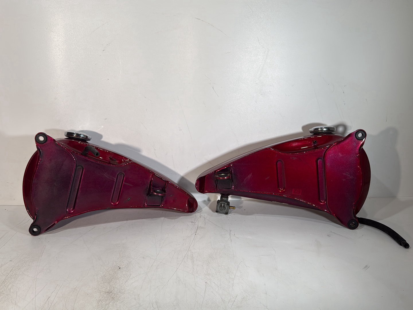 1986 - 1998 Harley-Davidson Softail Heritage Classic Fuel Gas Tank Gasoline Reservoir 61228-97 , 61426-97