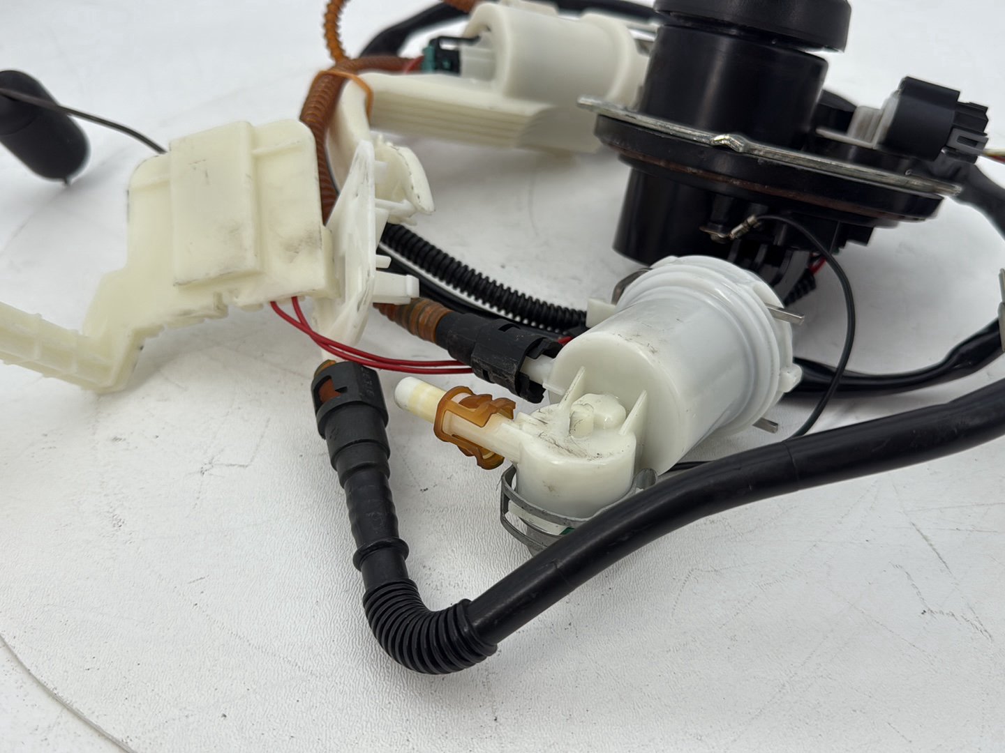 2019 - 2023 Harley-Davidson Touring Street Glide Gas Gasoline Fuel Petrol Pump Sending  	62908-08