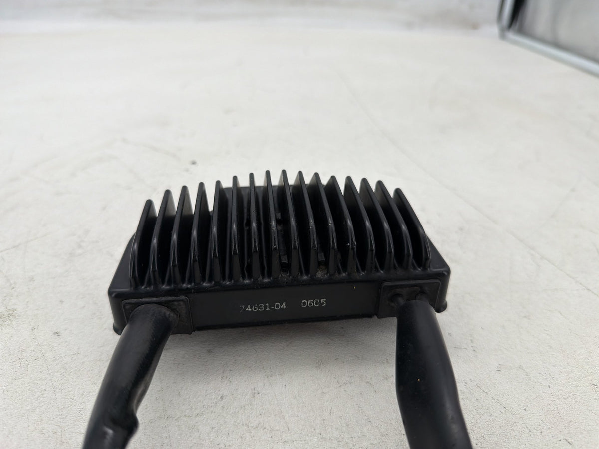 2005 Harley Dyna Wide Glide FXDWG OEM Voltage Regulator Rectifier