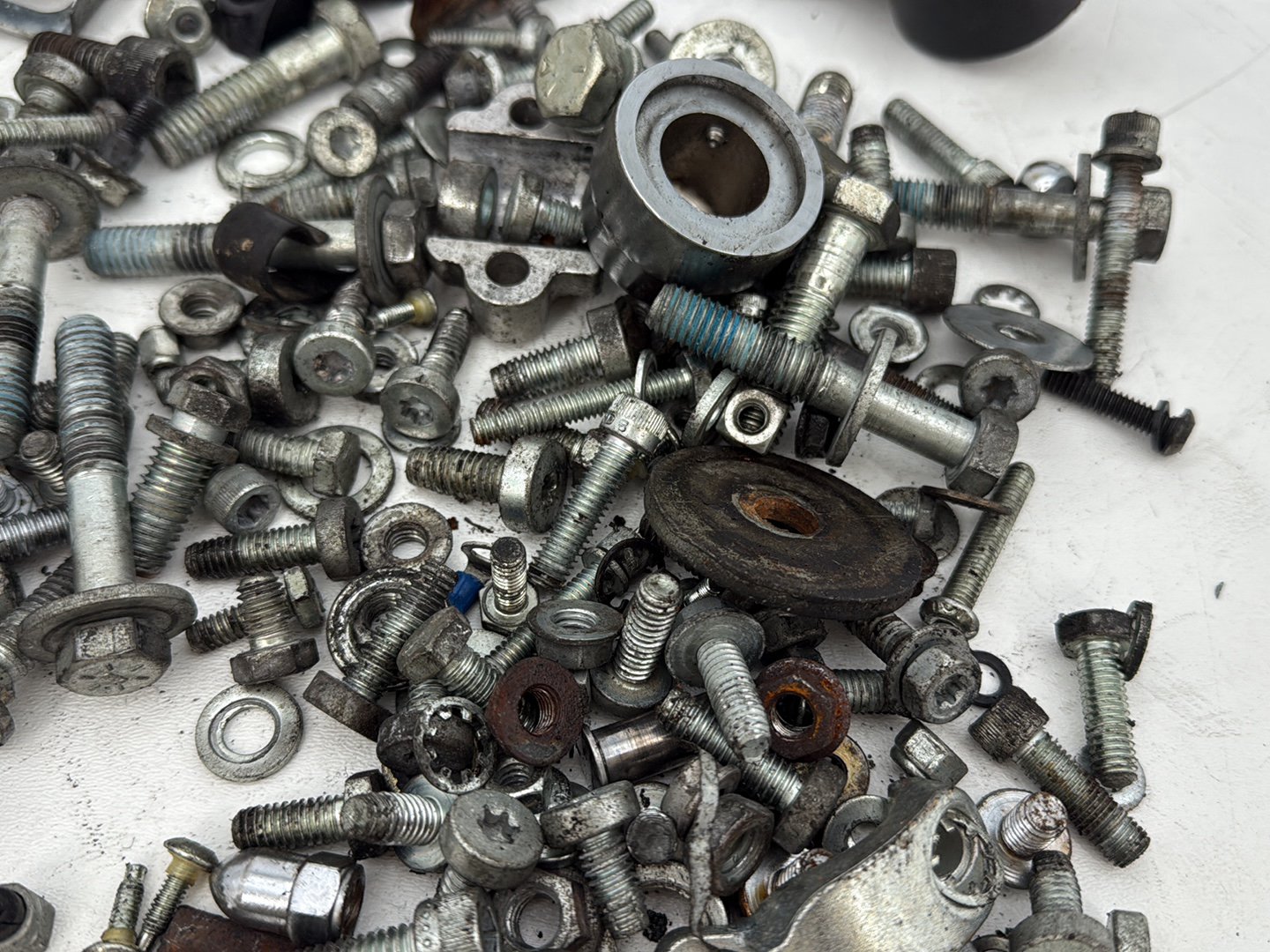 2007 - 2012 Harley-Davidson Touring Electra Glide Ultra Hardware Bolts Nuts & Brackets w/ Left Right Swingarm Fork Brackets