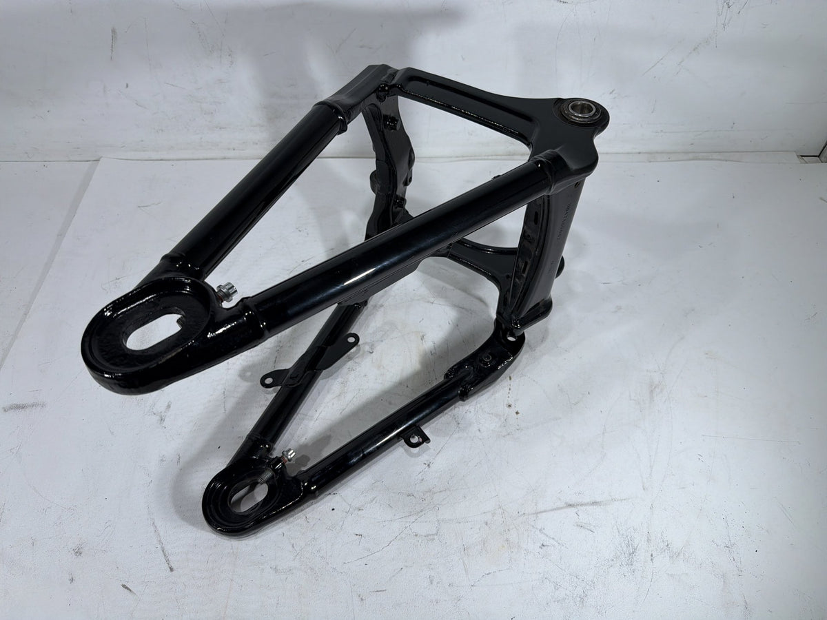 2020 Harley Softail Standard FXST OEM Rear Fork Swingarm Swing Arm