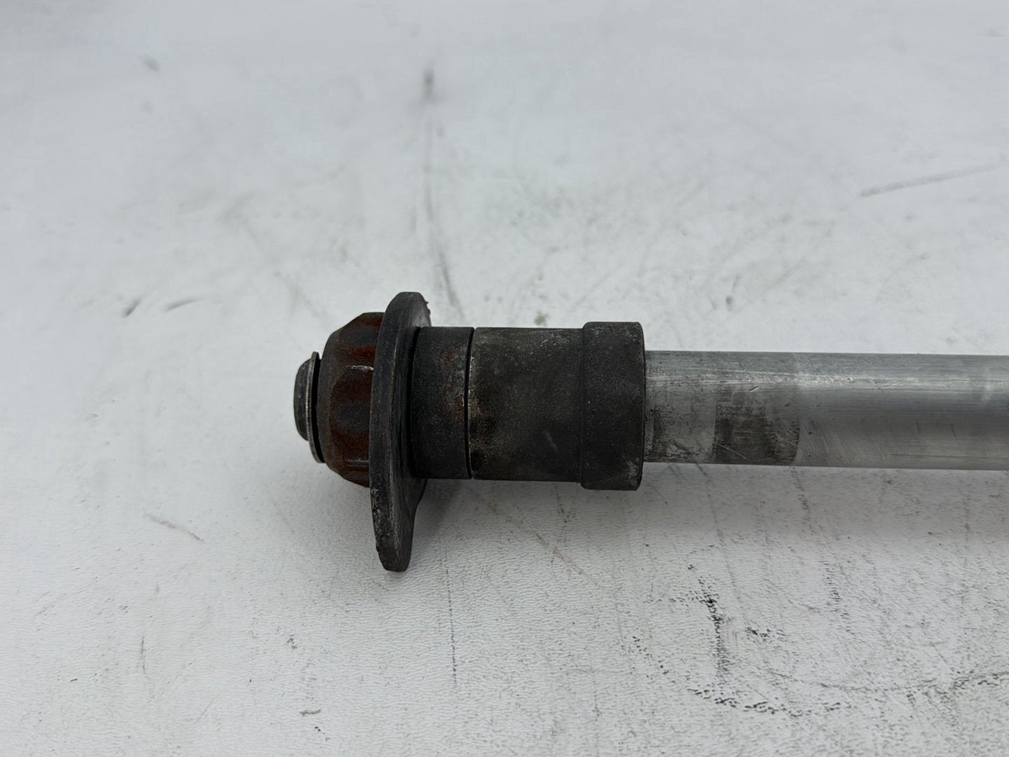 2003 Harley Electra Glide Touring Ultra FLHTCUI OEM Rear Wheel Axle Bolt Shaft