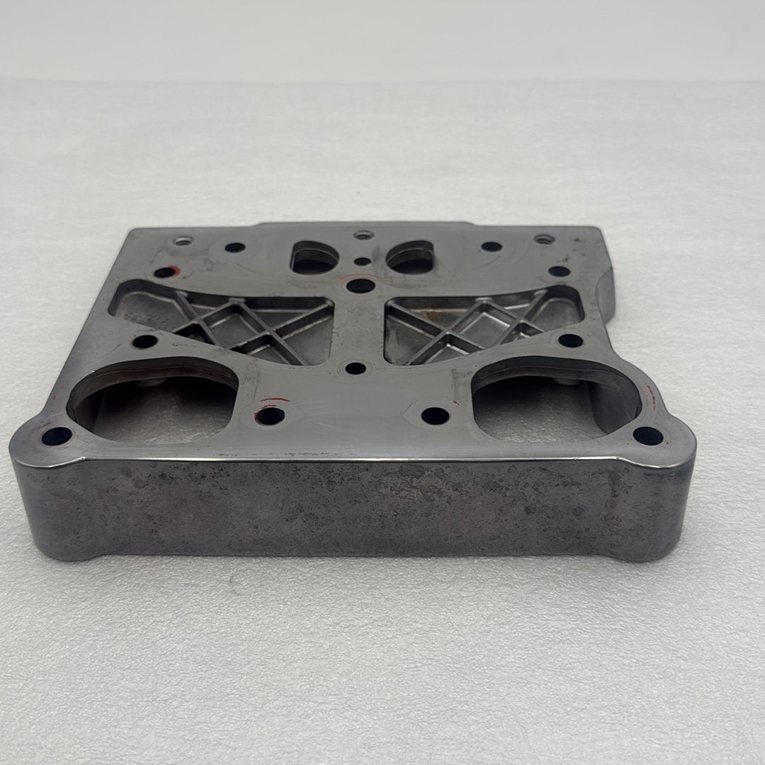 2007 - 2017 Harley-Davidson Dyna Street Bob Twin Cam Lower 1 Rocker Box 17543-99A 17543-99