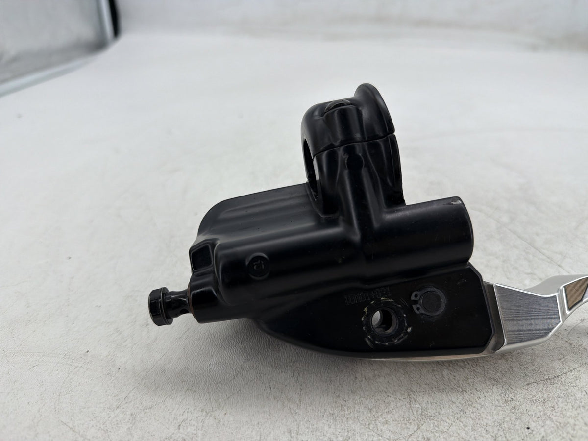 2011 Harley Electra Touring Police OEM Front Right Brake Lever Master Cylinder
