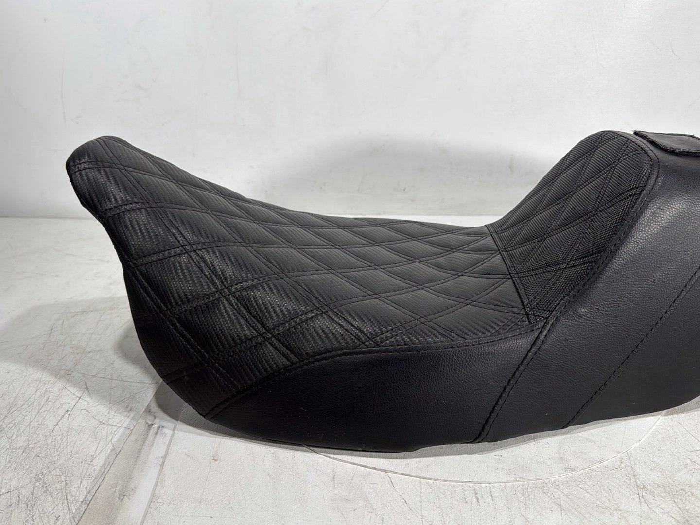 2011 Harley Street Glide Touring FLHX OEM Passenger Rider Driver Seat Saddle