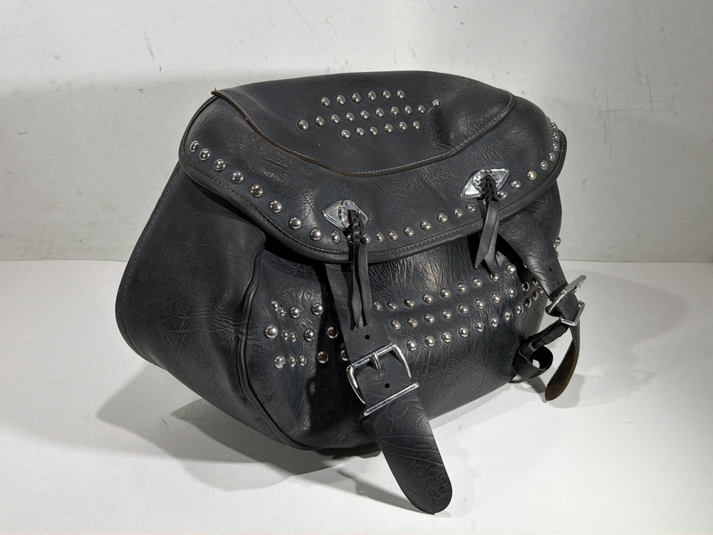 2011 Harley Heritage Softail Classic OEM Rear Right 1 Saddlebag Luggage Leather