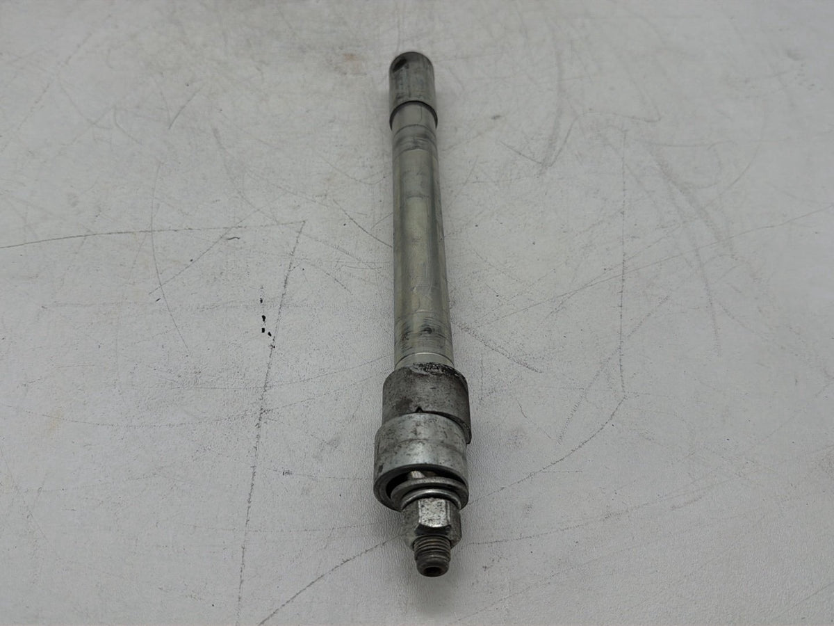 2007 Harley Electra Glide Touring Ultra OEM Front Wheel Axle Bolt Shaft